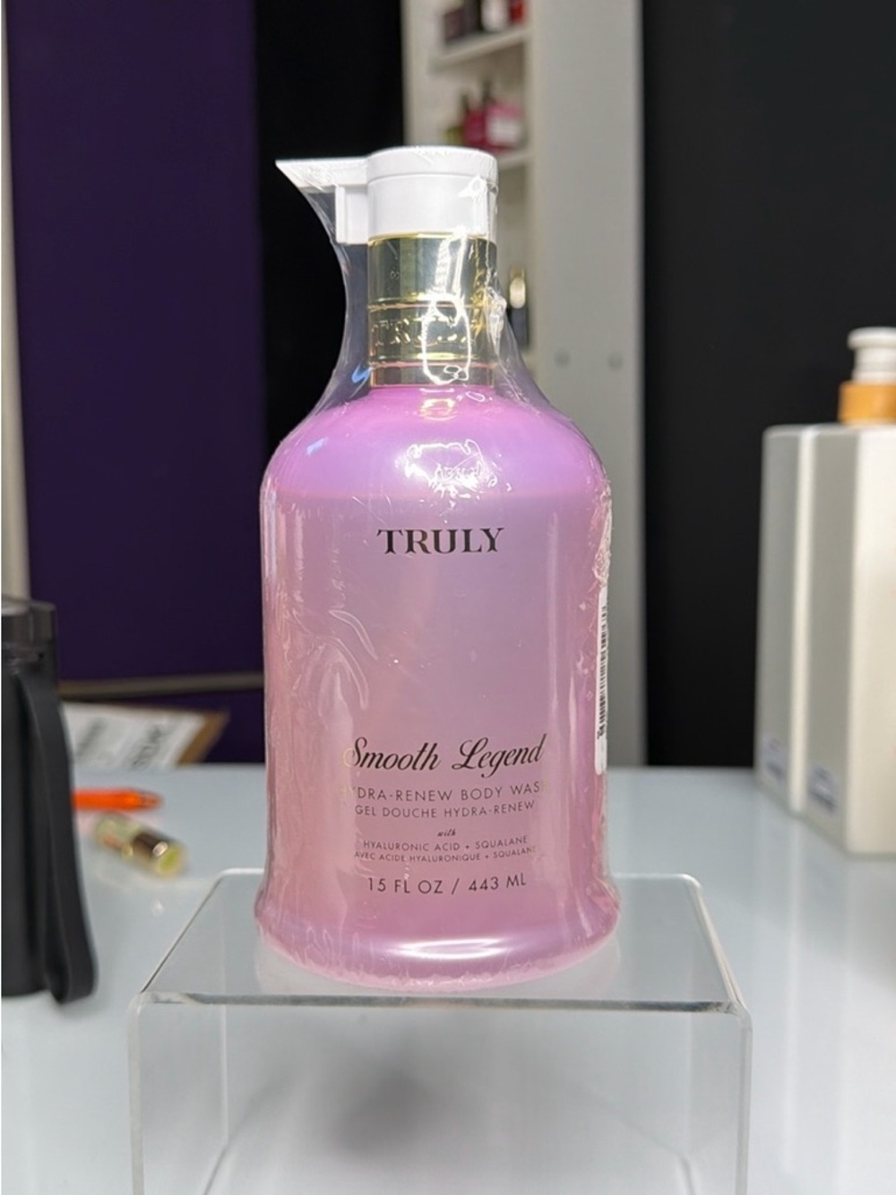 TRULY Smooth Legend Hydra-Renew Body Wash